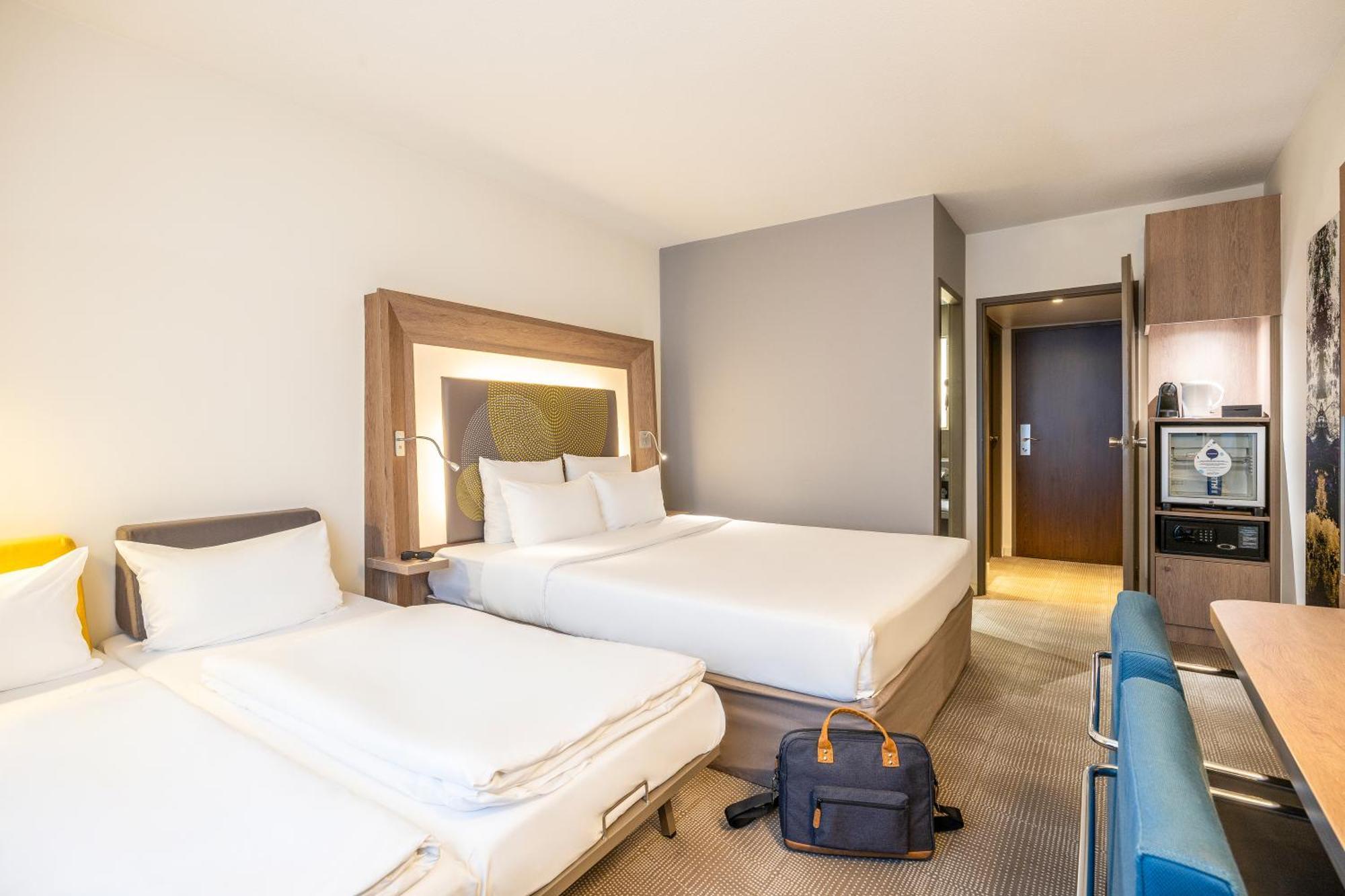 Novotel Brussels Airport 3*